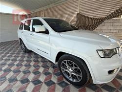 جیپ گراند شیرۆکی